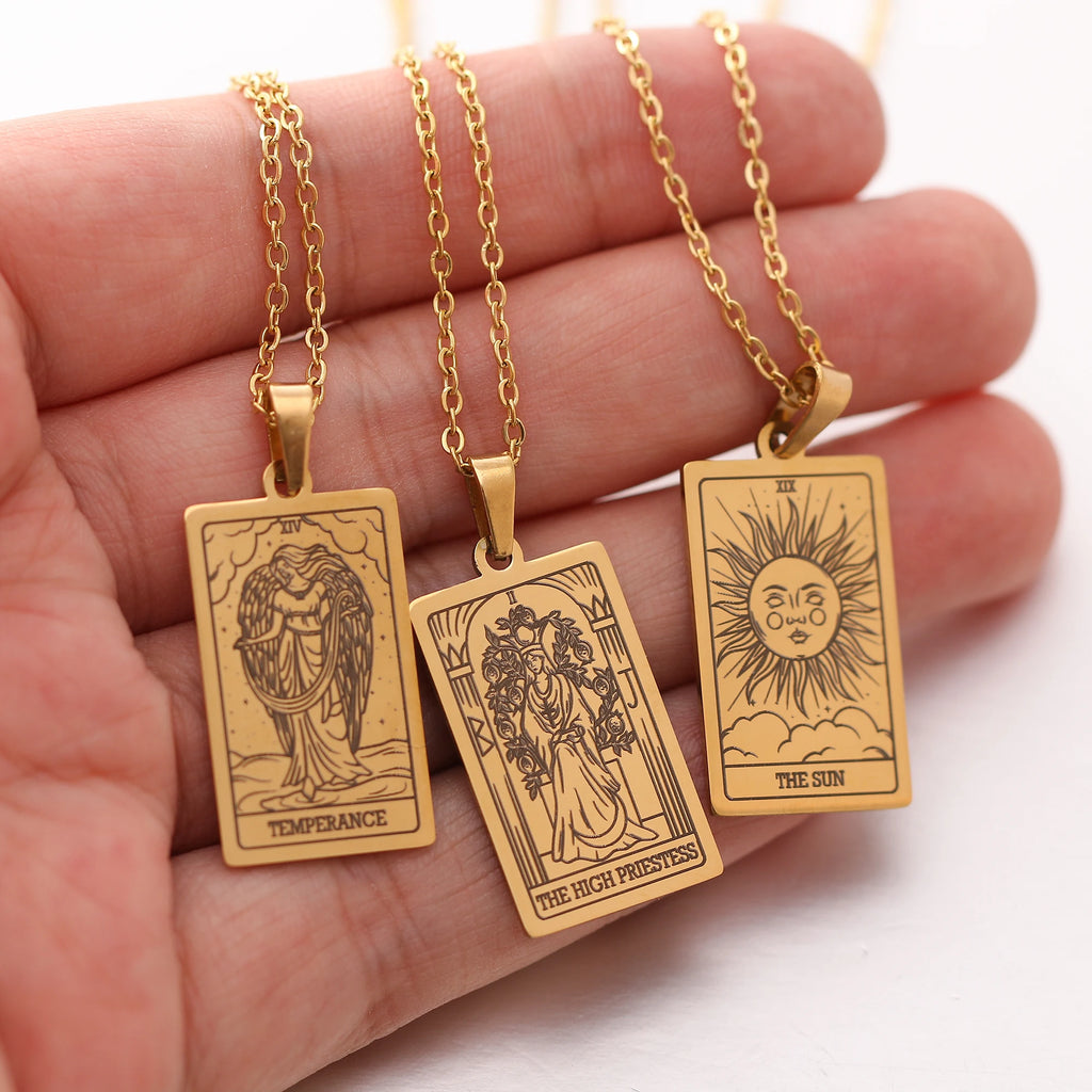 Tarot card amulet choker
